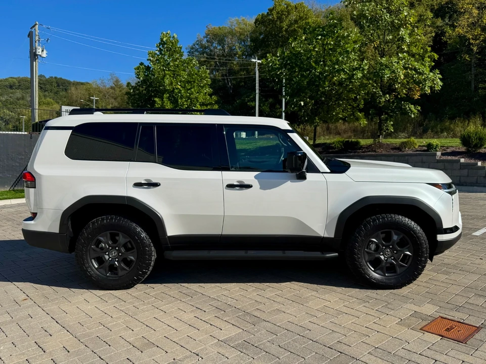 2024 Lexus GX 3rd Gen - Image 7 of 12