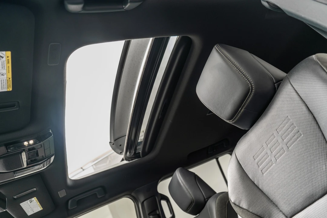 2024 Lexus GX 3rd Gen - Image 18 of 21