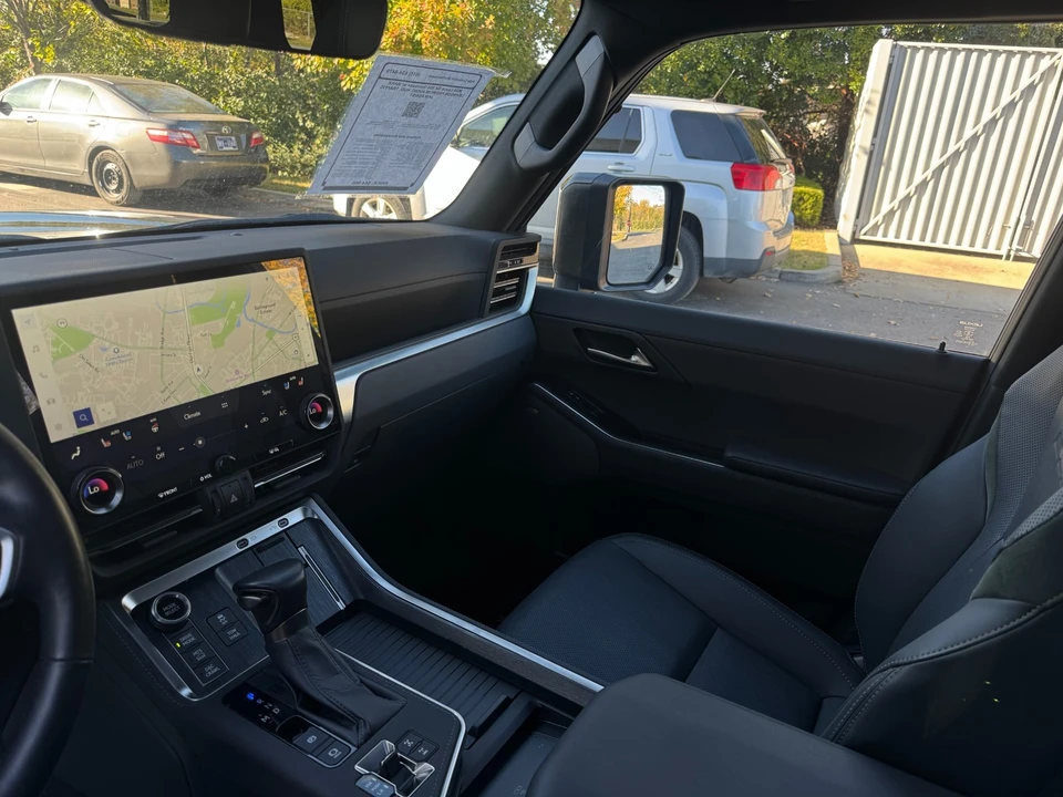 2024 Lexus GX 3rd Gen - Image 19 of 21
