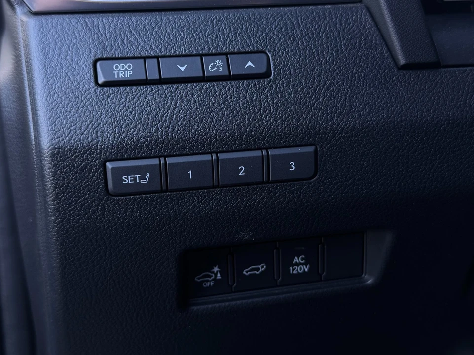 2024 Lexus GX 3rd Gen - Image 17 of 21