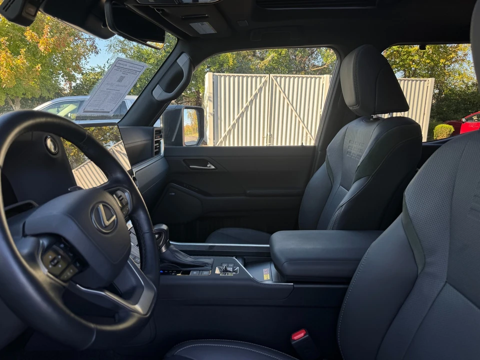 2024 Lexus GX 3rd Gen - Image 20 of 21