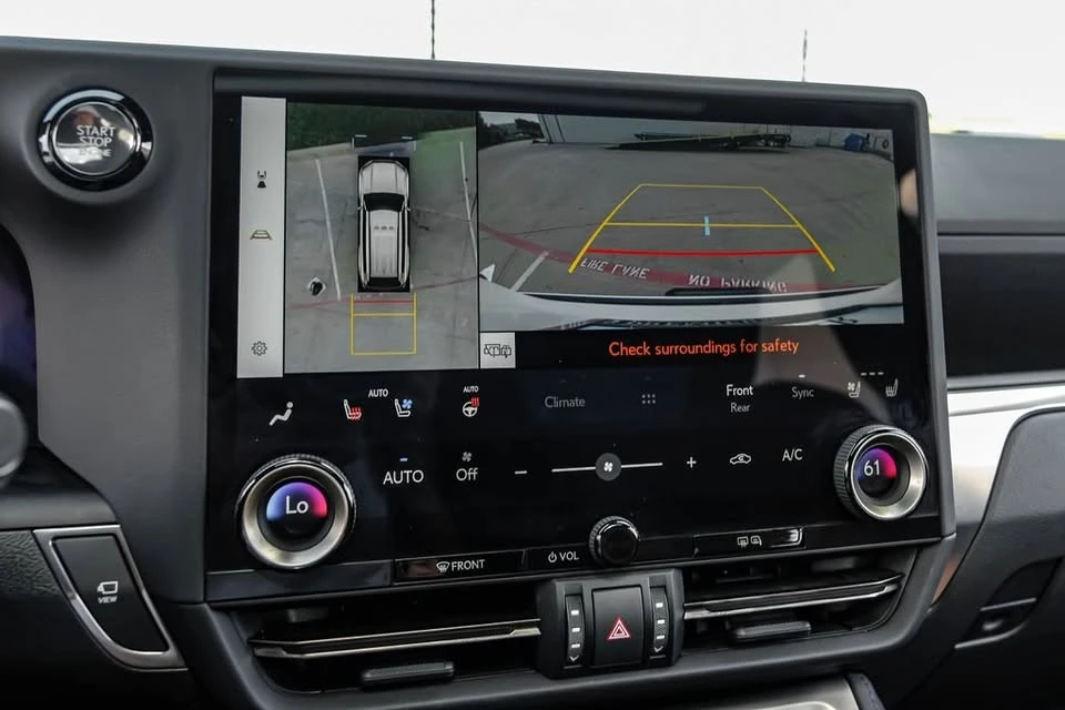 2024 Lexus GX 3rd Gen - Image 9 of 18