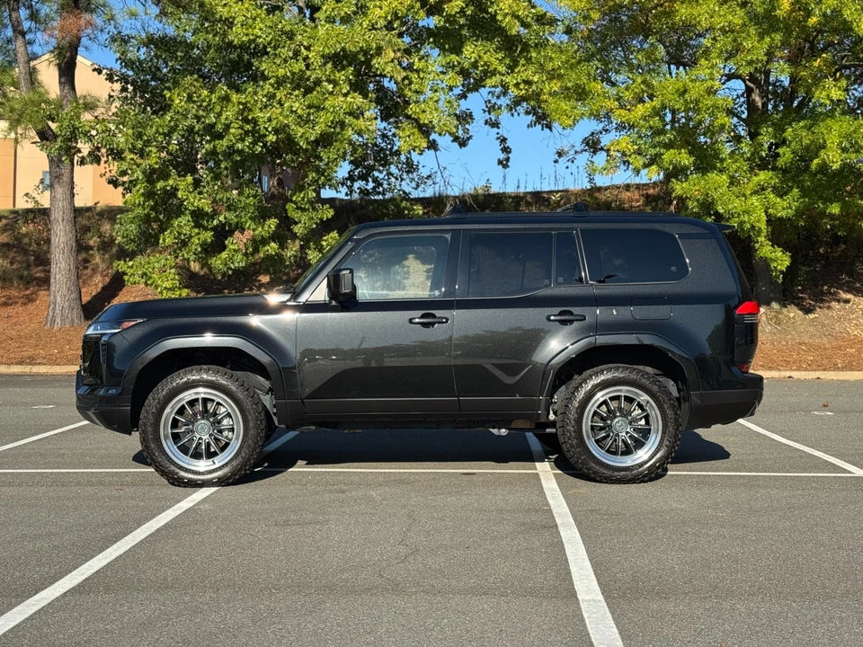 2024 Lexus GX 3rd Gen - Image 6 of 12
