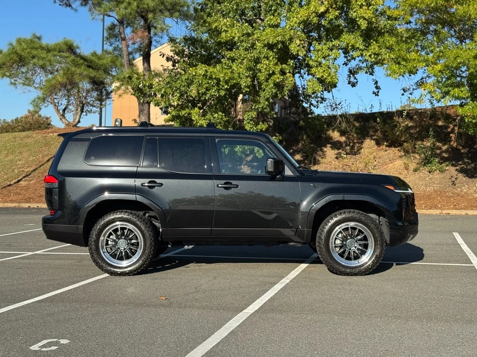 2024 Lexus GX 3rd Gen - Image 14 of 21