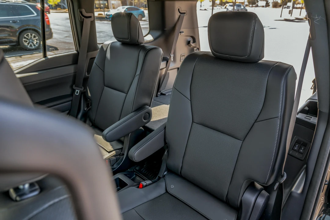 2024 Lexus GX 3rd Gen - Image 25 of 31