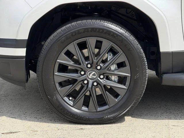 2024 Lexus GX 3rd Gen - Image 14 of 21