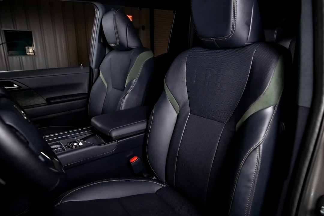 2024 Lexus GX 3rd Gen - Image 5 of 12