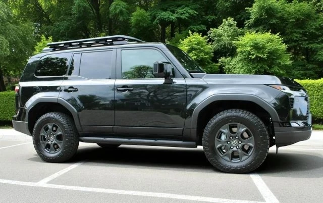 2024 Lexus GX 3rd Gen - Image 16 of 21