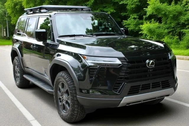2024 Lexus GX 3rd Gen - Image 12 of 21