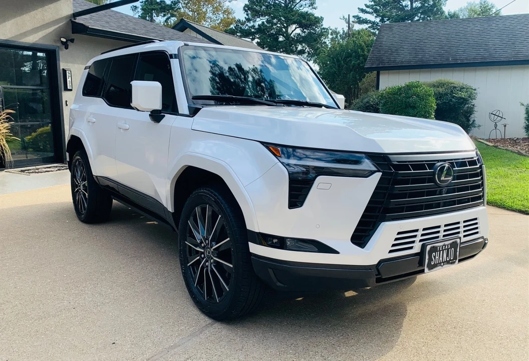 2024 Lexus GX 3rd Gen - Image 2 of 21
