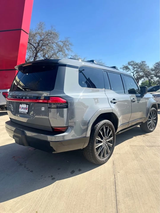 2024 Lexus GX 3rd Gen - Image 5 of 6