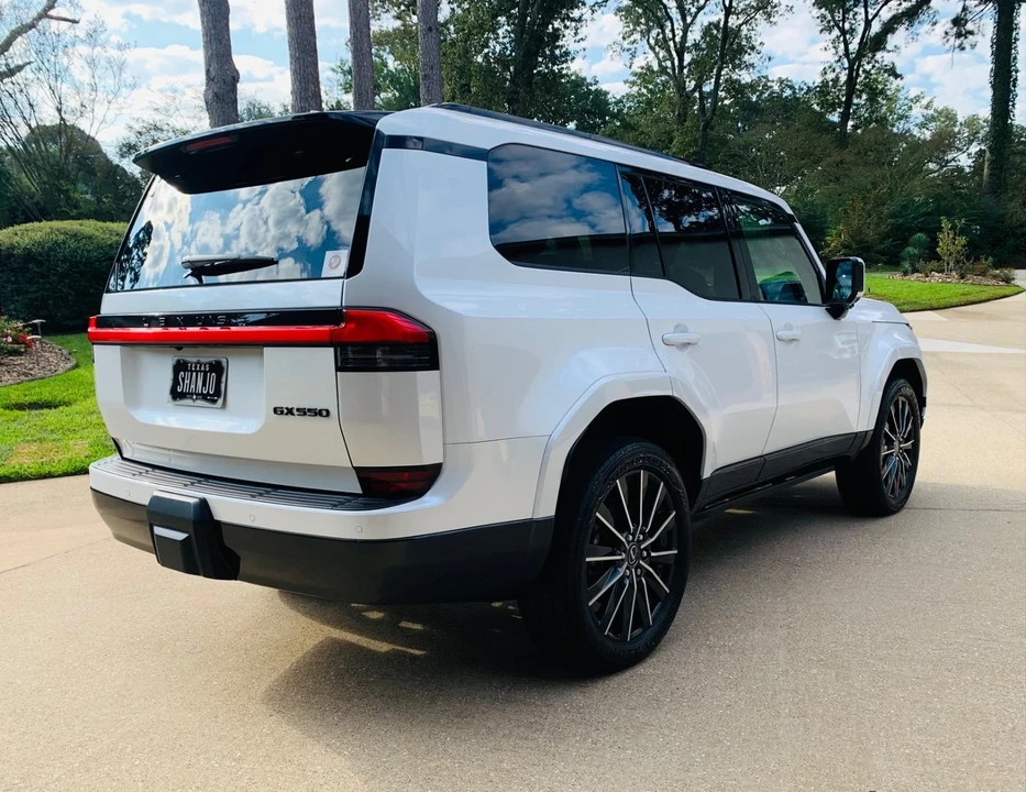 2024 Lexus GX 3rd Gen - Image 5 of 21