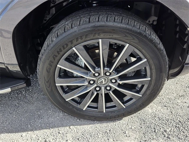 2024 Lexus GX 3rd Gen - Image 18 of 21