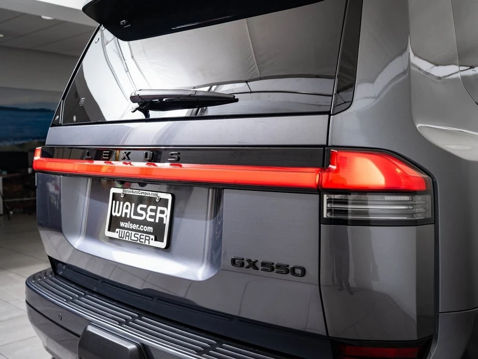 2024 Lexus GX 3rd Gen - Image 9 of 21