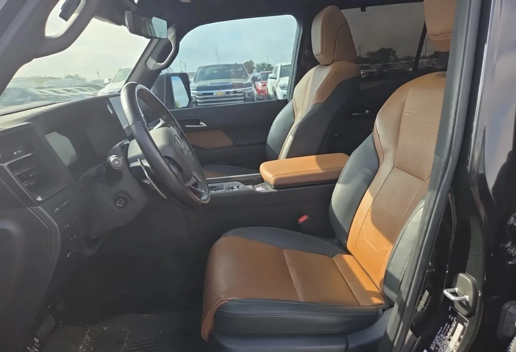 2024 Lexus GX 3rd Gen - Image 4 of 10