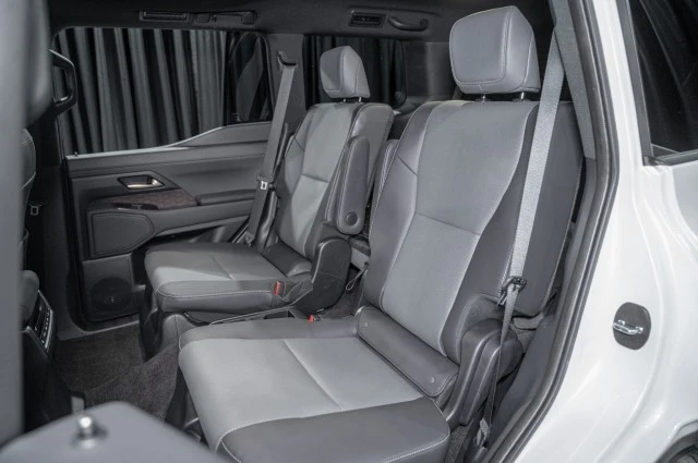 2024 Lexus GX 3rd Gen - Image 11 of 12