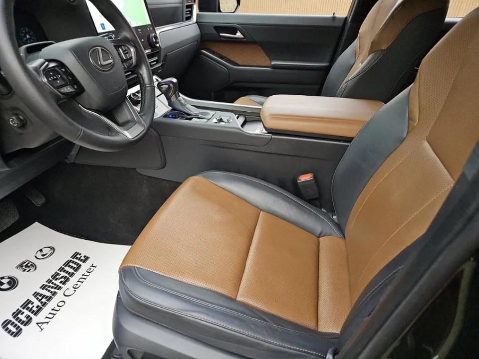 2024 Lexus GX 3rd Gen - Image 4 of 10
