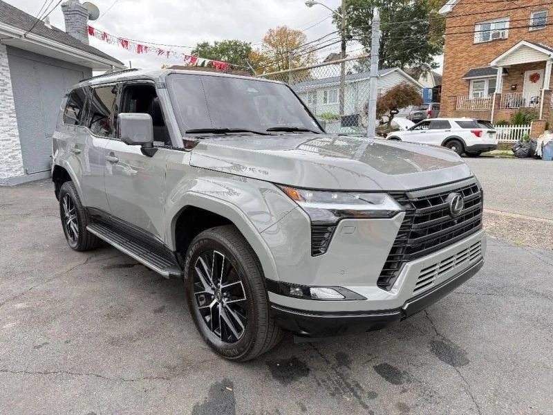 2024 Lexus GX 3rd Gen - Image 6 of 12