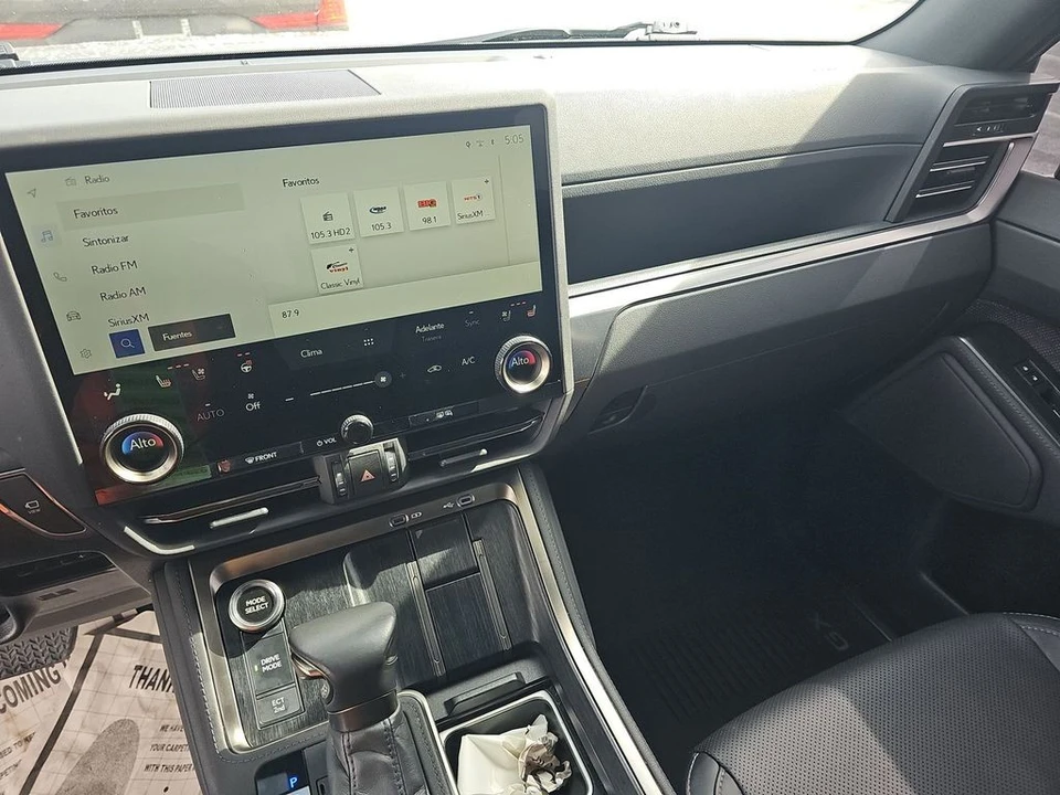 2024 Lexus GX 3rd Gen - Image 6 of 10