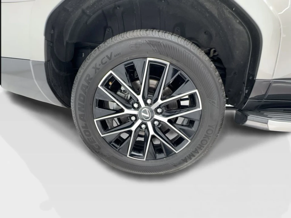 2024 Lexus GX 3rd Gen - Image 14 of 21