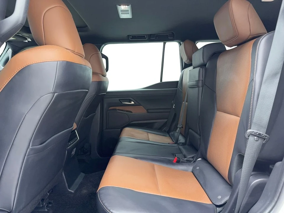 2024 Lexus GX 3rd Gen - Image 16 of 21