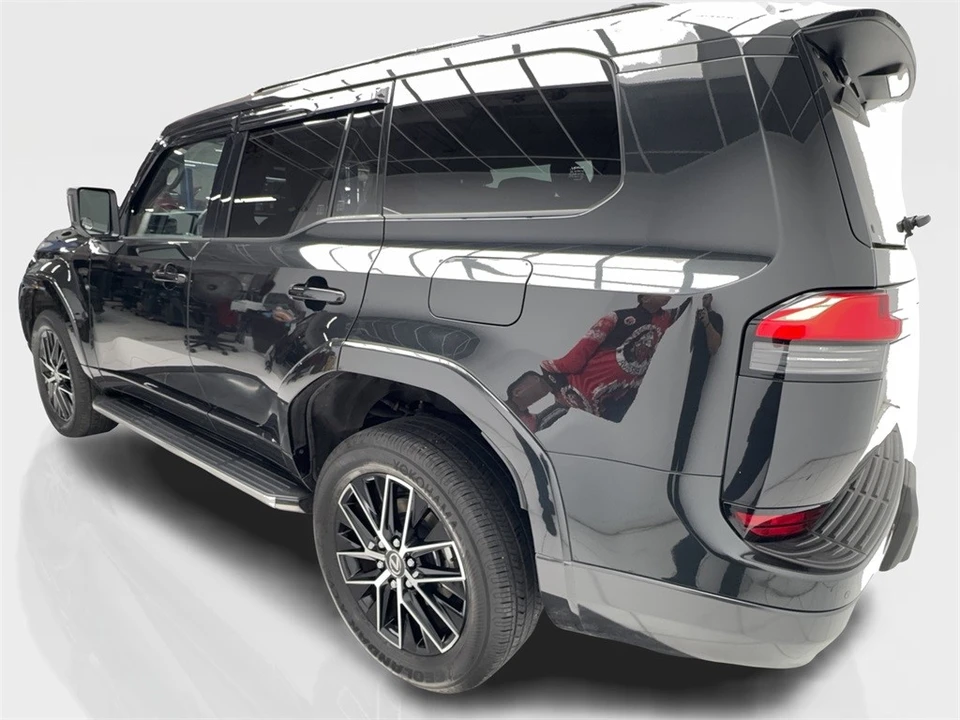 2024 Lexus GX 3rd Gen - Image 10 of 12