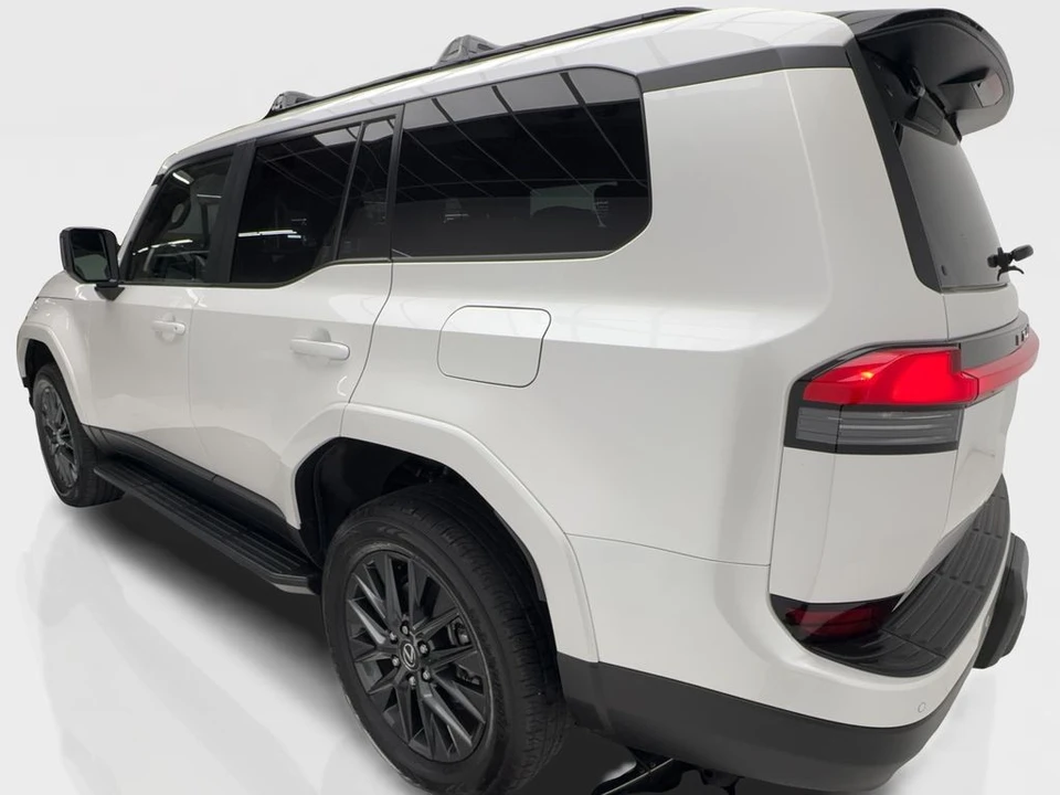 2024 Lexus GX 3rd Gen - Image 10 of 21