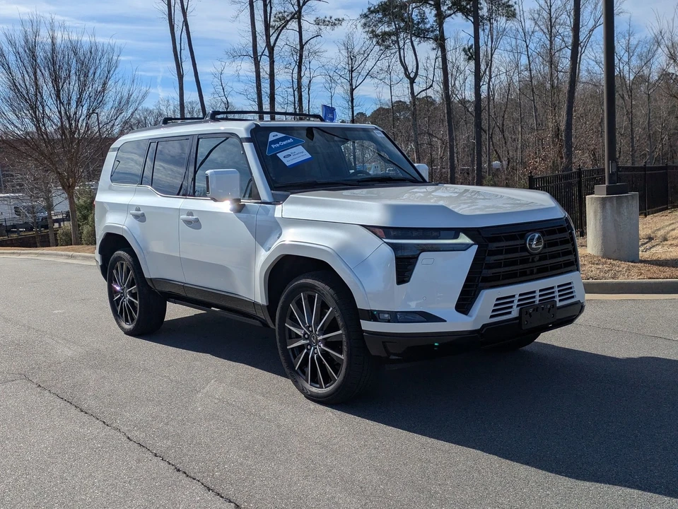 2024 Lexus GX 3rd Gen - Image 2 of 12