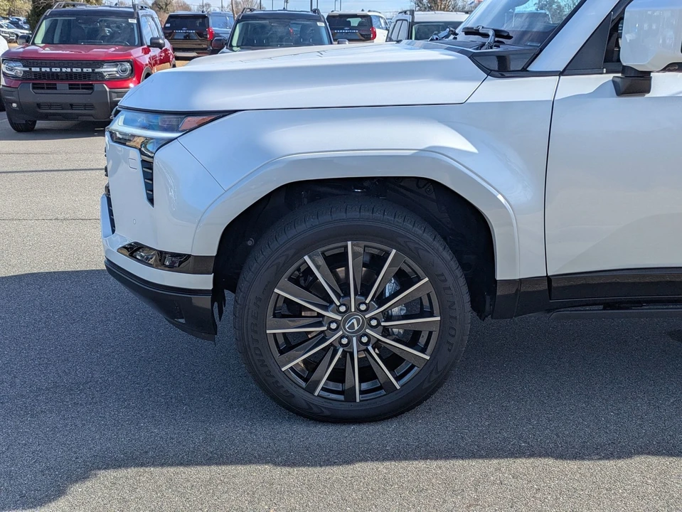 2024 Lexus GX 3rd Gen - Image 11 of 12