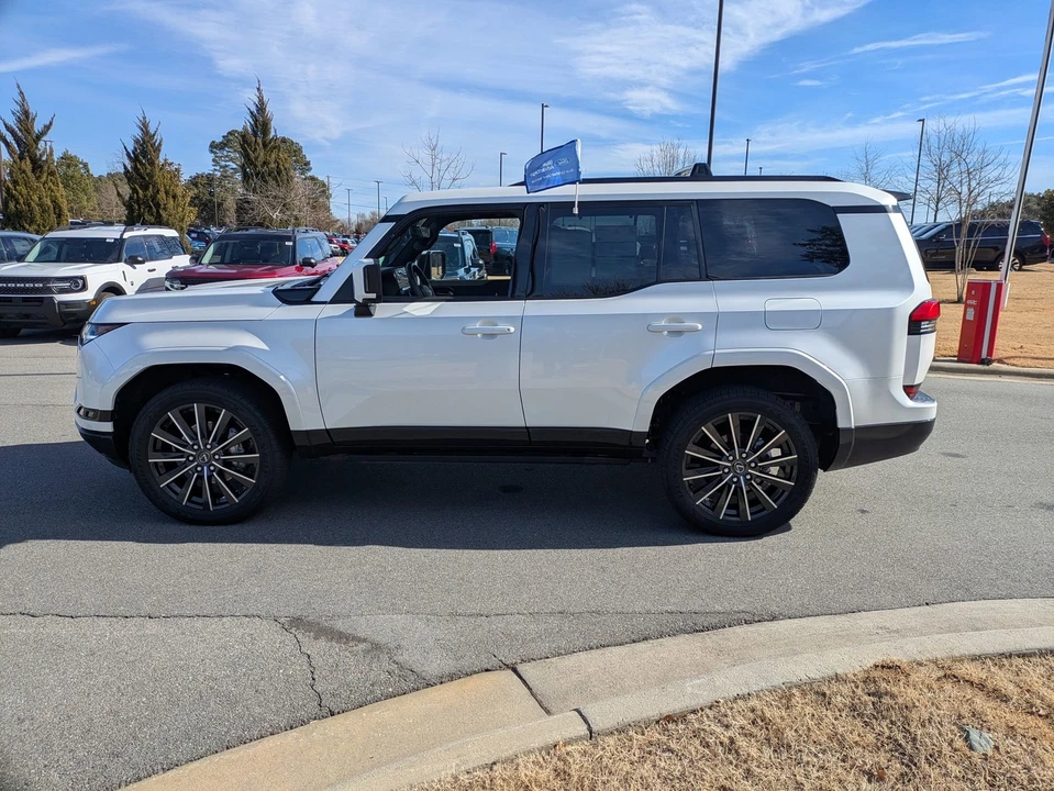 2024 Lexus GX 3rd Gen - Image 7 of 12