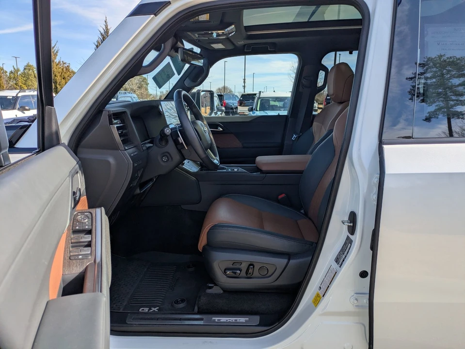 2024 Lexus GX 3rd Gen - Image 12 of 12