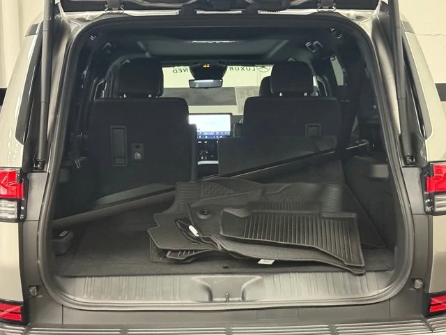 2024 Lexus GX 3rd Gen - Image 14 of 31