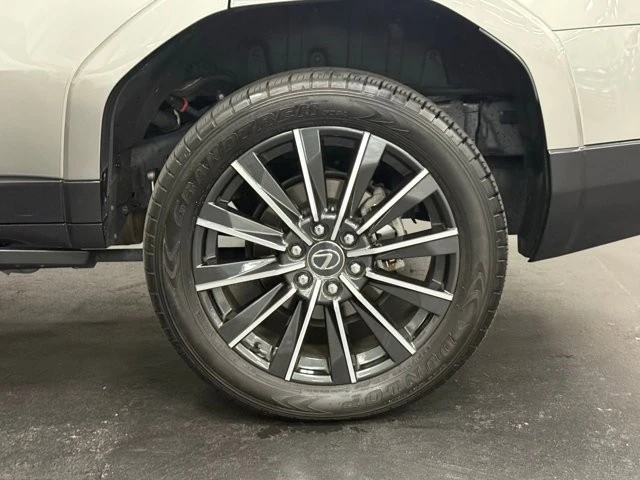 2024 Lexus GX 3rd Gen - Image 16 of 31