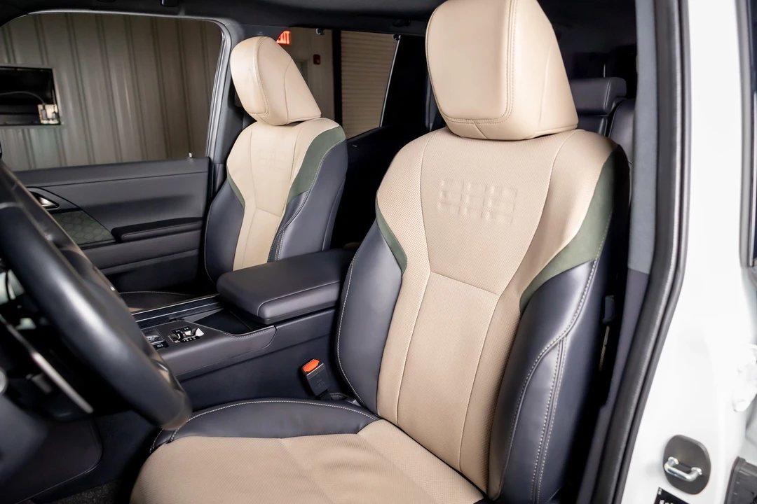 2024 Lexus GX 3rd Gen - Image 5 of 12