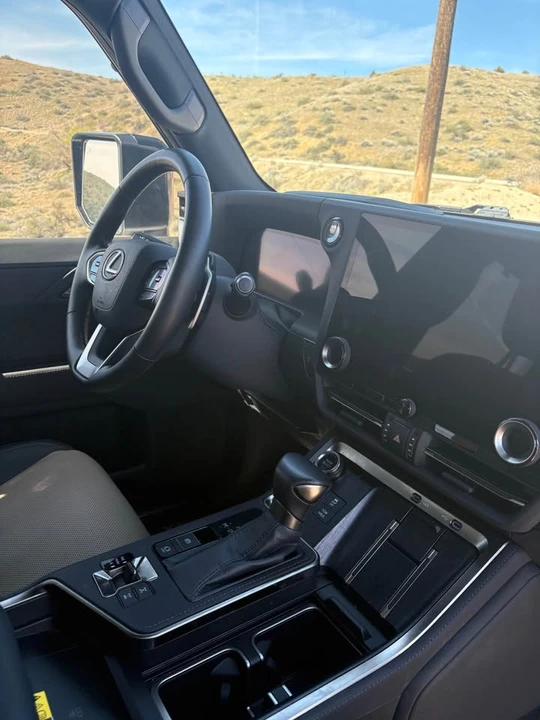 2024 Lexus GX 3rd Gen - Image 8 of 10