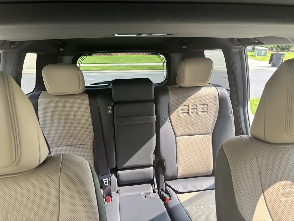 2024 Lexus GX 3rd Gen - Image 28 of 31