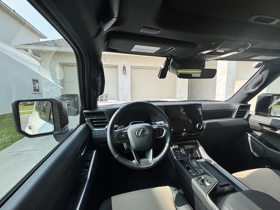 2024 Lexus GX 3rd Gen - Image 19 of 31
