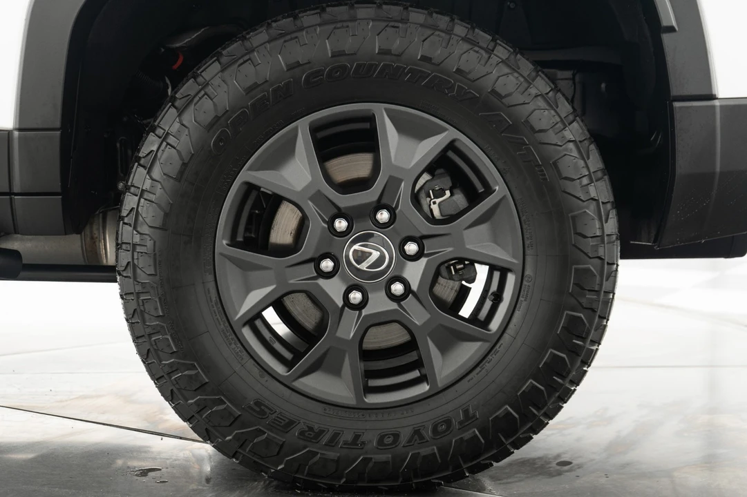 2024 Lexus GX 3rd Gen - Image 11 of 12