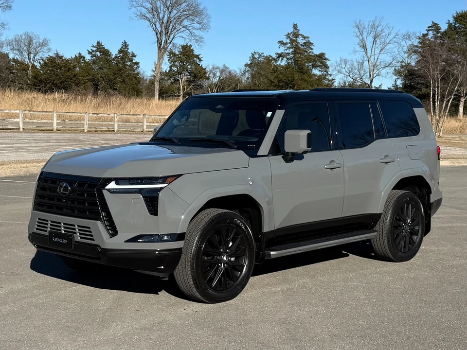 2024 Lexus GX 3rd Gen - Image 2 of 12