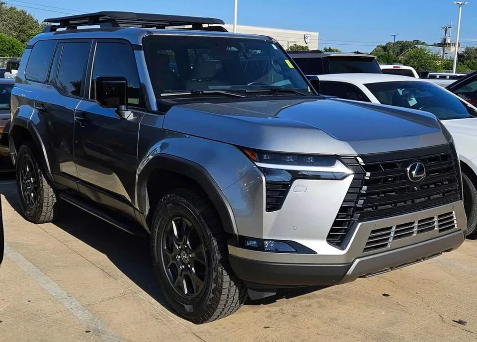 2024 Lexus GX 3rd Gen - Image 2 of 9
