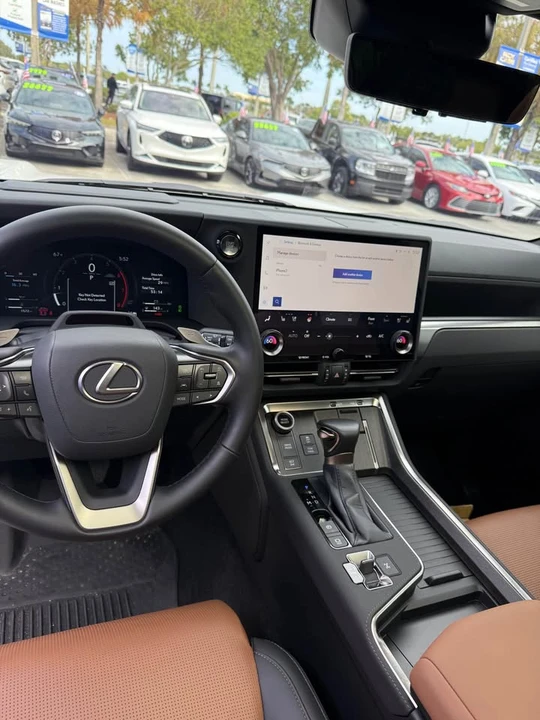 2024 Lexus GX 3rd Gen - Image 8 of 15