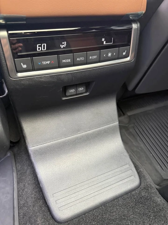 2024 Lexus GX 3rd Gen - Image 13 of 15