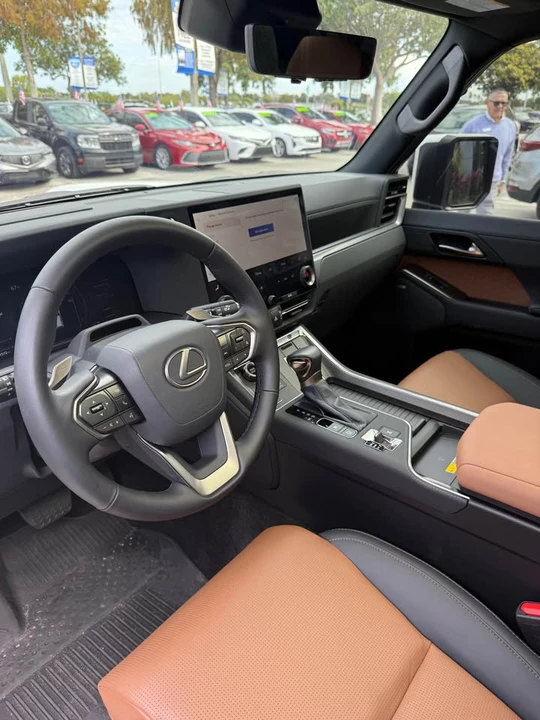 2024 Lexus GX 3rd Gen - Image 11 of 15