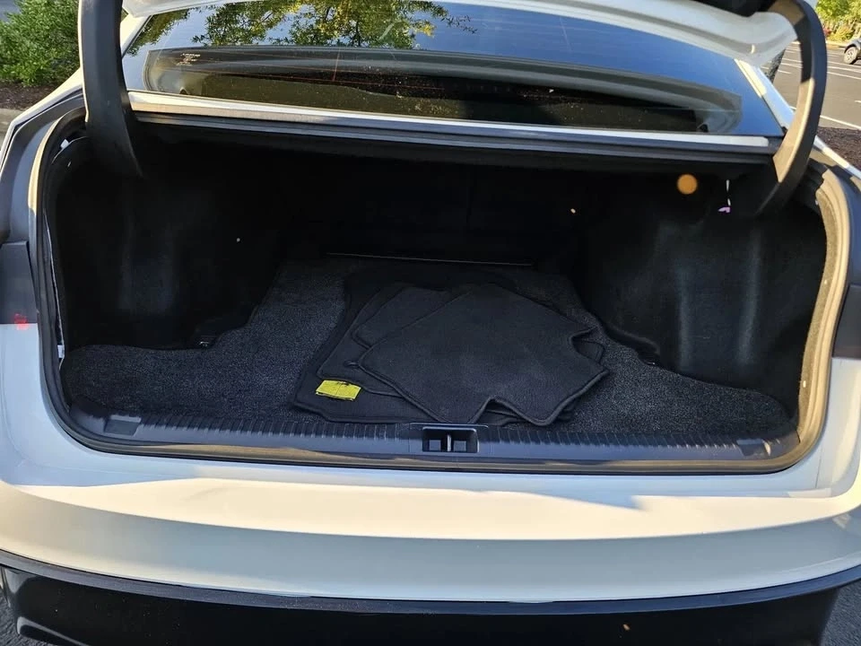 2024 Lexus IS 3rd Gen - Image 14 of 15
