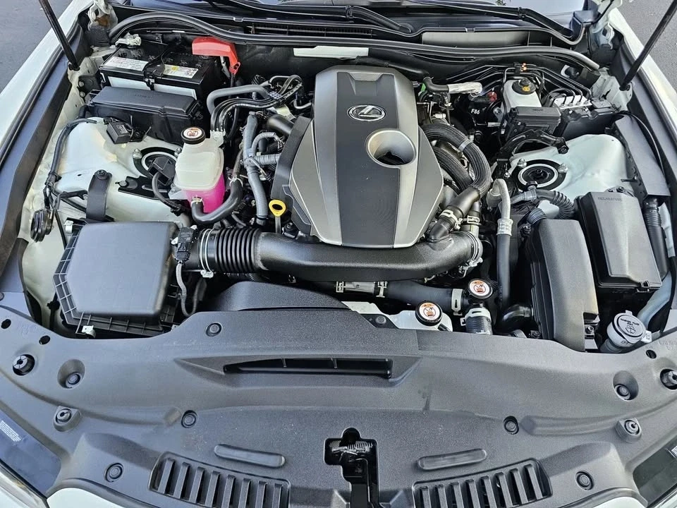 2024 Lexus IS 3rd Gen - Image 15 of 15