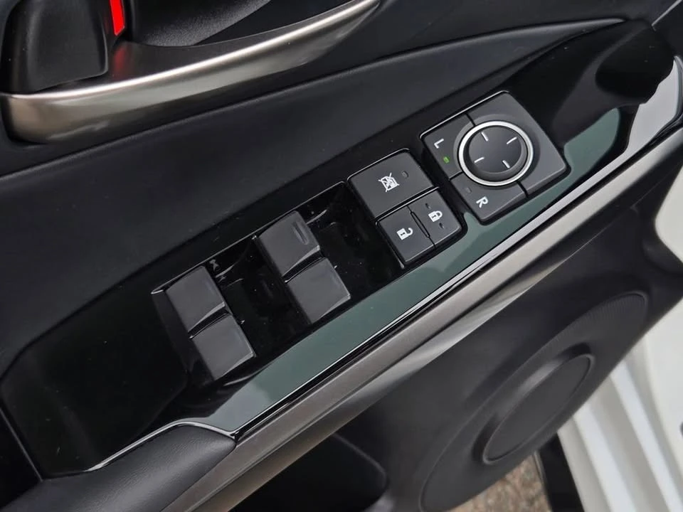 2024 Lexus IS 3rd Gen - Image 12 of 19