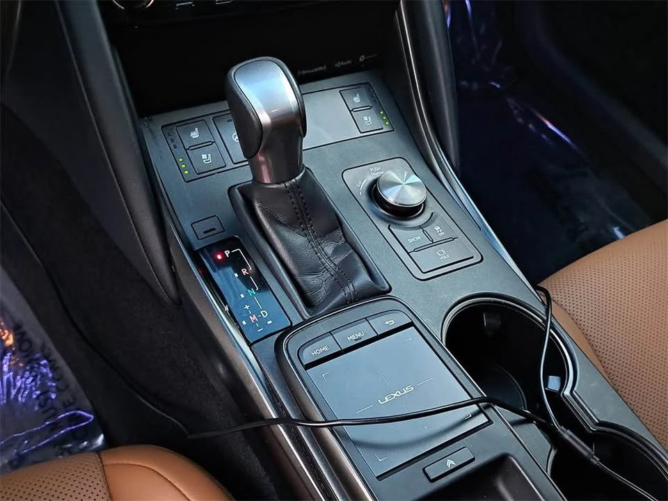 2024 Lexus IS 3rd Gen - Image 13 of 20