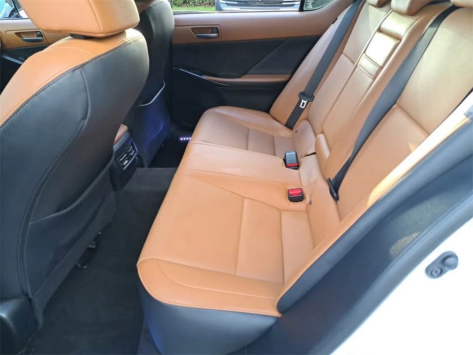 2024 Lexus IS 3rd Gen - Image 14 of 20