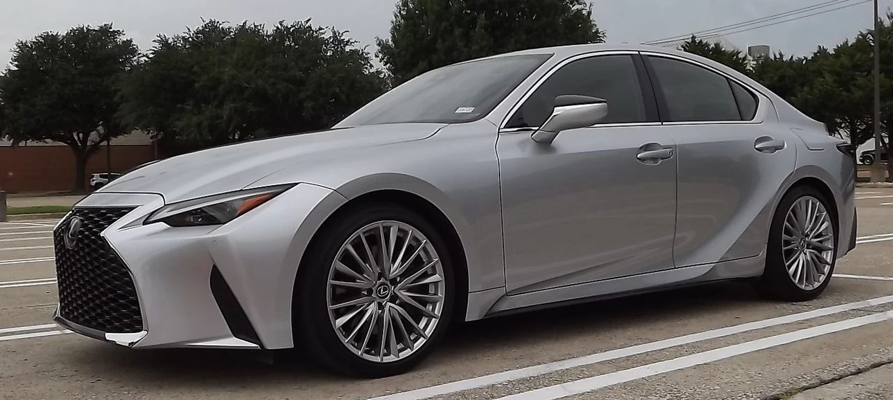 2024 Lexus IS 3rd Gen - Image 7 of 14