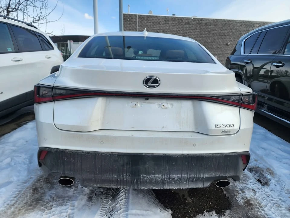 2024 Lexus IS 3rd Gen - Image 5 of 9